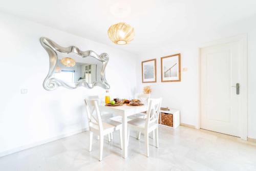 Fotografia z galérie ubytovania CONCHA Bonito apartamento con piscina y terraza v destinácii Málaga