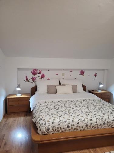 Posteľ alebo postele v izbe v ubytovaní Apartman Mihe 1