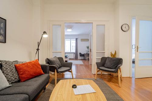 Central&Cozy Balcony!3bdr 2bth 1072 Budapest, 46a Dob utca kép - 3