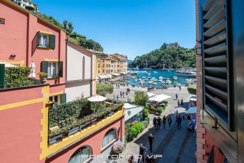 Chic Piazzetta Hideaway by PortofinoVip