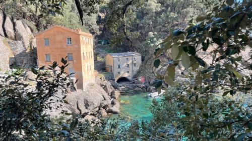 Casa dell'Arco Civico 35