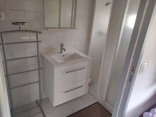 Photo de la galerie de l'établissement Vacances à la ferme en Ardèche, à Saint-Jean-Chambre