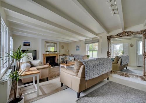 Corner Cottage – Photos 4