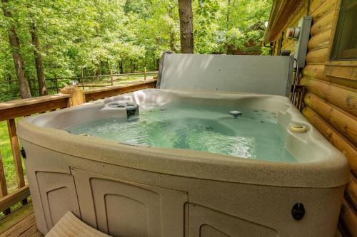 Deer Tracks with HotTub, GameTable – Photos 5