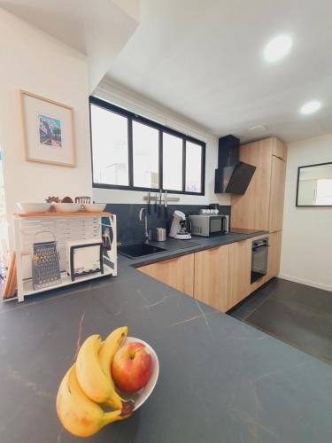 Fotografie z fotogalerie ubytování T2 cœur de ville moderne CLIM WIFI Terrasse - ROSSIconciergerie - Linge en option v destinaci La Grande-Motte