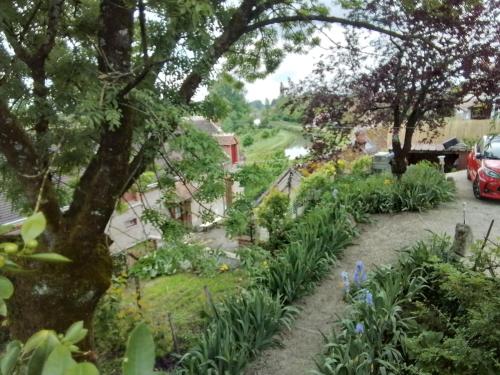 Taman di luar Chambres d'hôtes Châtres-Sur-Cher