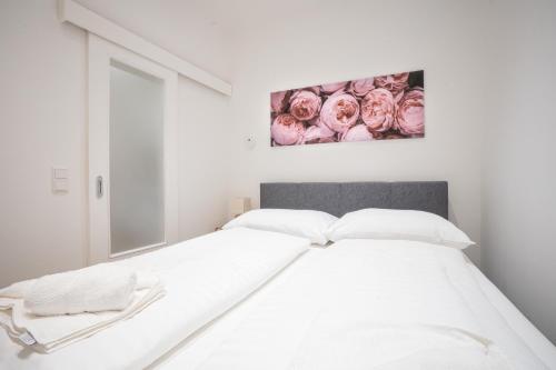 Comfortable, Balcony Apartment - Quick Access to Vienna's Old Centre