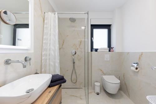 Apartment Summer Breeze Okrug Gornji