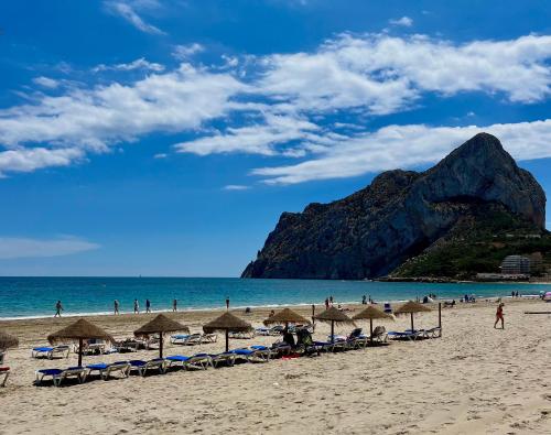Modern apartment on the beach with pool