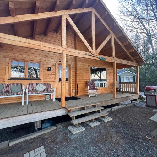 3 Bedroom Point Cottage On Muskoka Shores