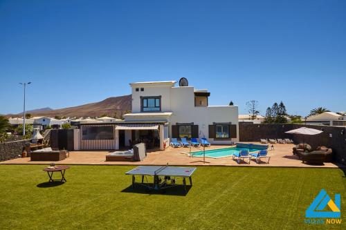Casa Beluka by Villas Now Ltd