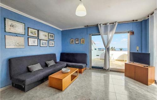Nice Apartment In Peníscola With Swimming Pool
