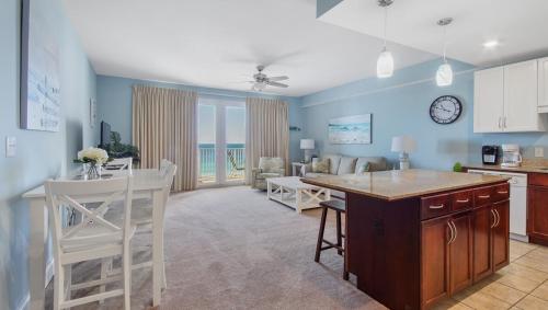 Фотография из галереи Laketown Wharf #1319 by Nautical Properties в Панама-Сити-Бич