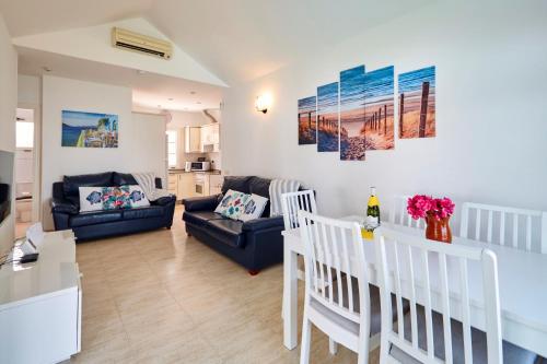 Villa Los Arcos - LH160 By Villas Now Ltd