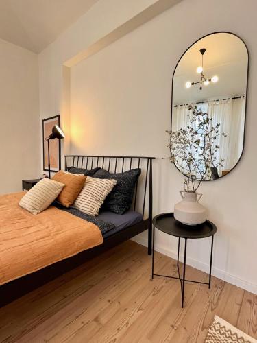 Homely apartment close to metro Palmovka