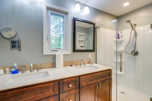 Bathroom sa Quiet Fayetteville Home with Yard - Close to Shops!