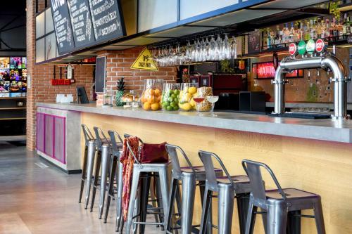 Ποτά στο Moxy Lisbon City