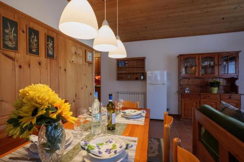 Una cocina o zona de cocina en Villa Carlo