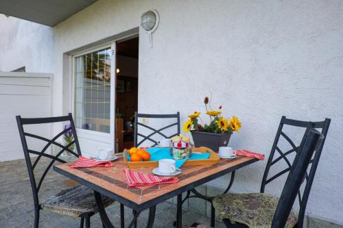 Comida en o cerca de este apartamento