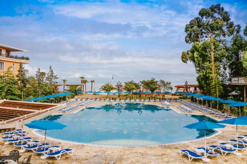 Bazén v ubytování Dreamland Oasis apartment Chakvi nebo v jeho okolí