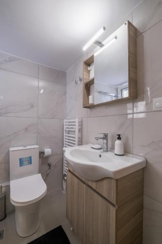 SOKOS Residence, 3' walk from Neos Kosmos Metro