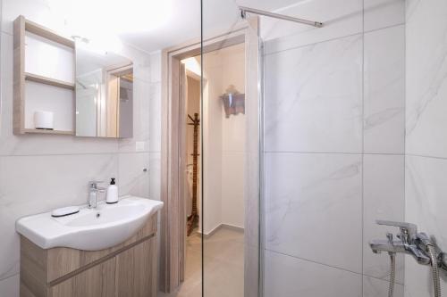 SOKOS Residence, 3' walk from Neos Kosmos Metro