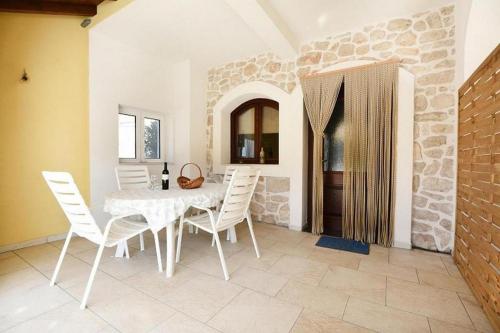 Fotografie z fotogalerie ubytování Apartments with parking space Murter - 5100 v Murteru