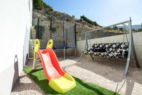 Apartments with hot tub Podstrana, Split - 20835