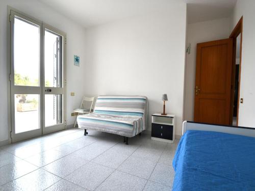 A bed or beds in a room at Charming Holiday Home Near The Beach With A Terrace; Parking Available, Pets