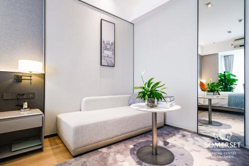 Posezení v ubytování Somerset Haizhu Centre Guangzhou - Free shuttle bus during Canton Fair
