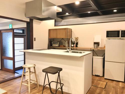 Authentic beauty, Comfortable home in Central Kyoto