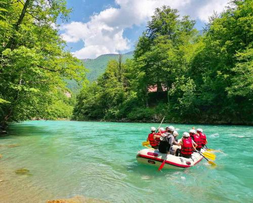 Camping Rafting Camp Modra Rijeka (Monténégro Šćepan-Polje) - Booking.com