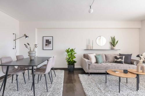 Serene 2BR Apartment in Alimos with Sea view by UPSTREET