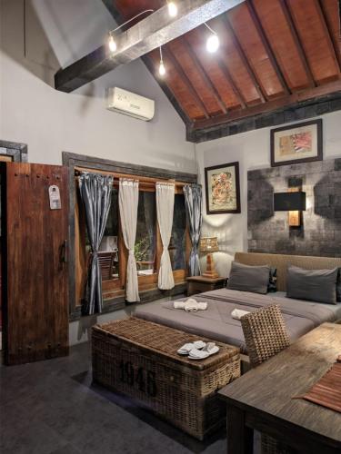 Гостиная зона в Astuti Gallery Homestay