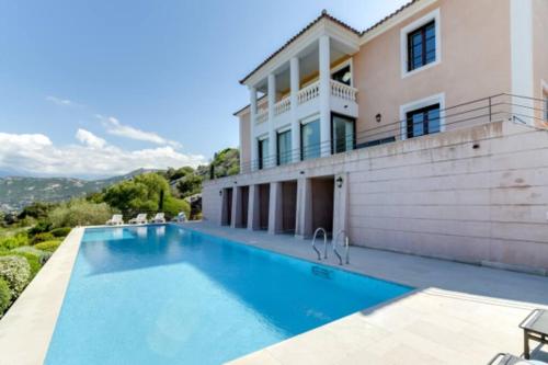 Villa vue d'exception / piscine
