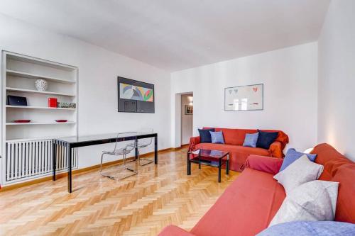 Luminous Apartment few steps from Piazza Navona