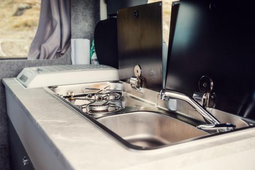Eldhús eða eldhúskrókur á Rijo campers