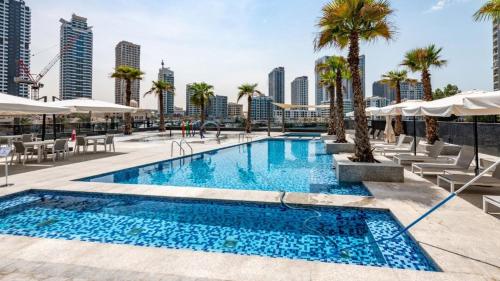 FAM Living – Dubai Marina – Steps away from the beach