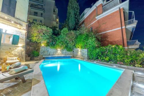 Hồ bơi trong/gần [Villa Portofino] Piscina privata • Giardino • 3 parcheggi