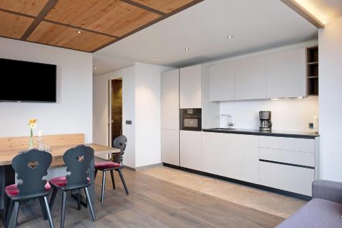 Dapur atau dapur kecil di Angerle Alm Apt König Laurin