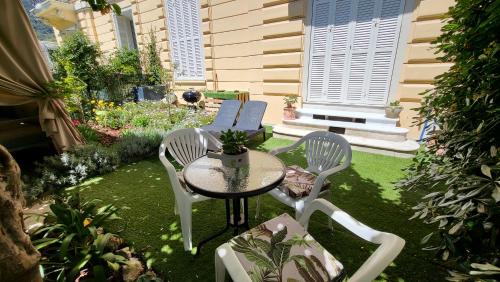 Super Flat, Garden. Bnbrickeys photo 14