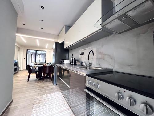 Modiano Luxury Apartment Thessaloniki