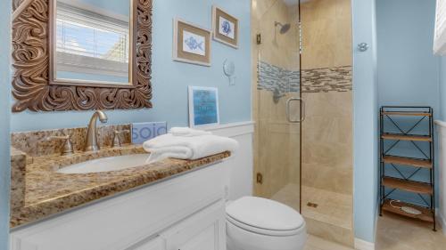 Ένα μπάνιο στο Blue Tide 3B