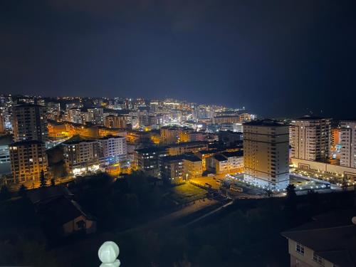 Pemandangan umum bagi Sancak atau pemandangan bandar yang diambil dari apartmen