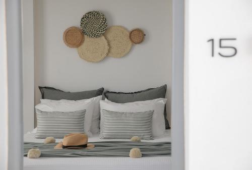 Postel nebo postele na pokoji v ubytování Naxos Hotel Poseidon