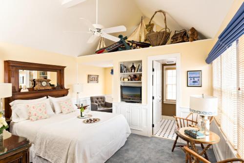 Gallery image of Brass Key Guesthouse Adults Only in Provincetown