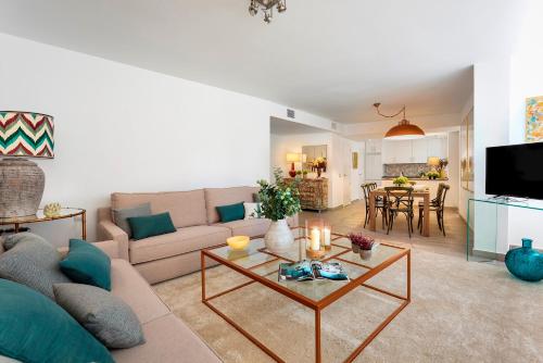 Genteel Home Plaza de las Flores