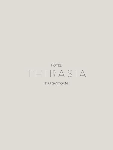 un logo pour un hôtel au milieu d'un bâtiment dans l'établissement Hotel Thirasia, à Fira