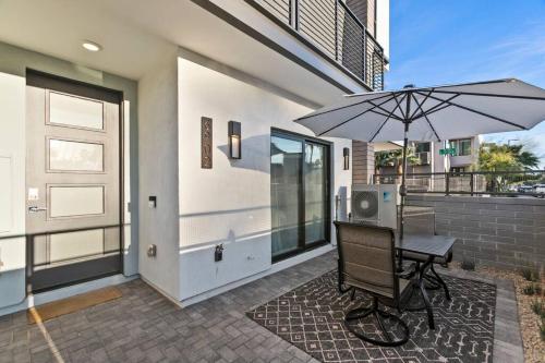 Balkón nebo terasa v ubytování Soulshine Studio in the Heart of Old Town Scottsdale