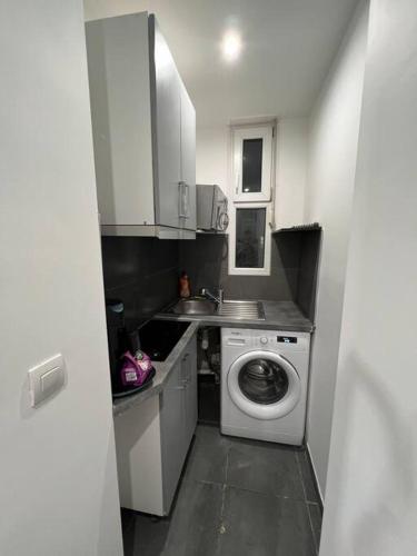 Dapur atau dapur kecil di Beau T2 à Arcueil proche RER B.